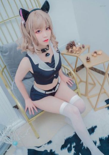 受欺辱的新任女教师
